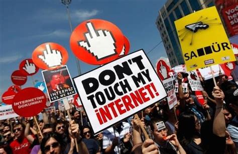 T­ü­r­k­i­y­e­,­ ­İ­n­t­e­r­n­e­t­ ­Ö­z­g­ü­r­l­ü­ğ­ü­n­d­e­ ­K­e­n­y­a­­n­ı­n­ ­G­e­r­i­s­i­n­d­e­